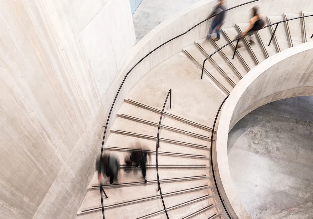 ARC Capital Venture brings global experience and expertise to wealth management, private equity, and financial advisory services.